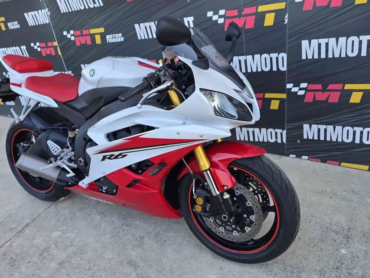 Yamaha YZF R6 (2006 - 07) (5)
