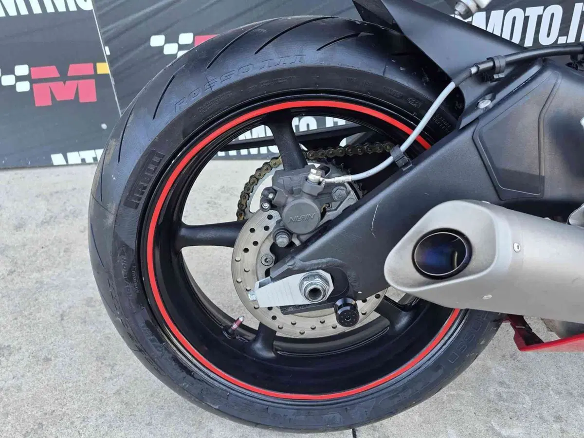 Yamaha YZF R6 (2006 - 07) (17)