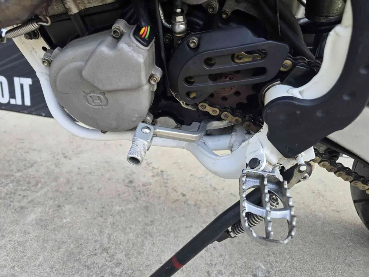 Husqvarna SM 510 R (2009) (20)