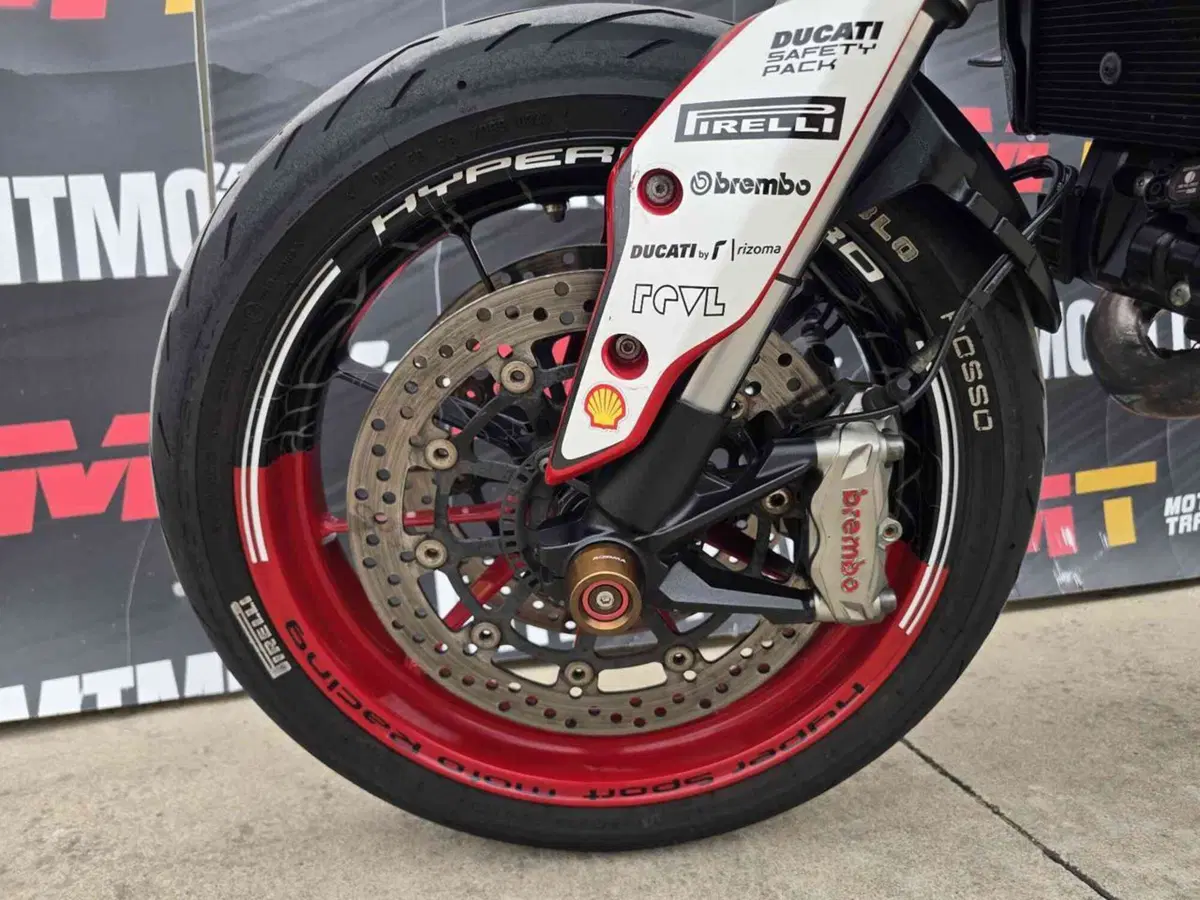 Ducati Hypermotard 821 (2013 - 15) (9)