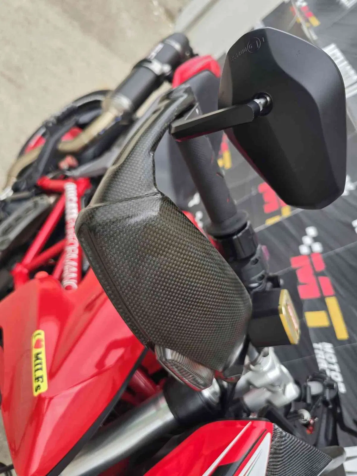 Ducati Hypermotard 821 (2013 - 15) (25)