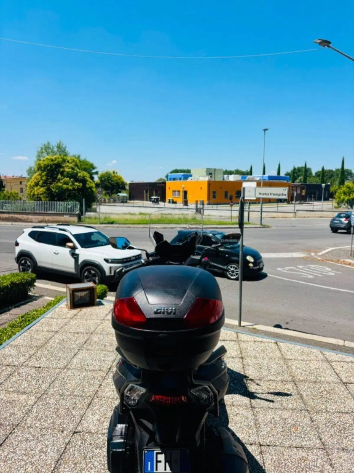 Sym Joymax 300 Z+ (2021 - 24) (8)