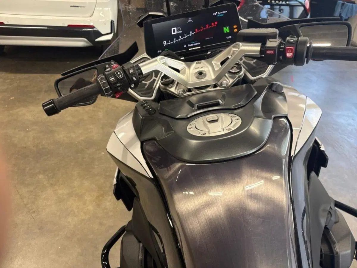 Bmw R 1300 RT (2026) (7)