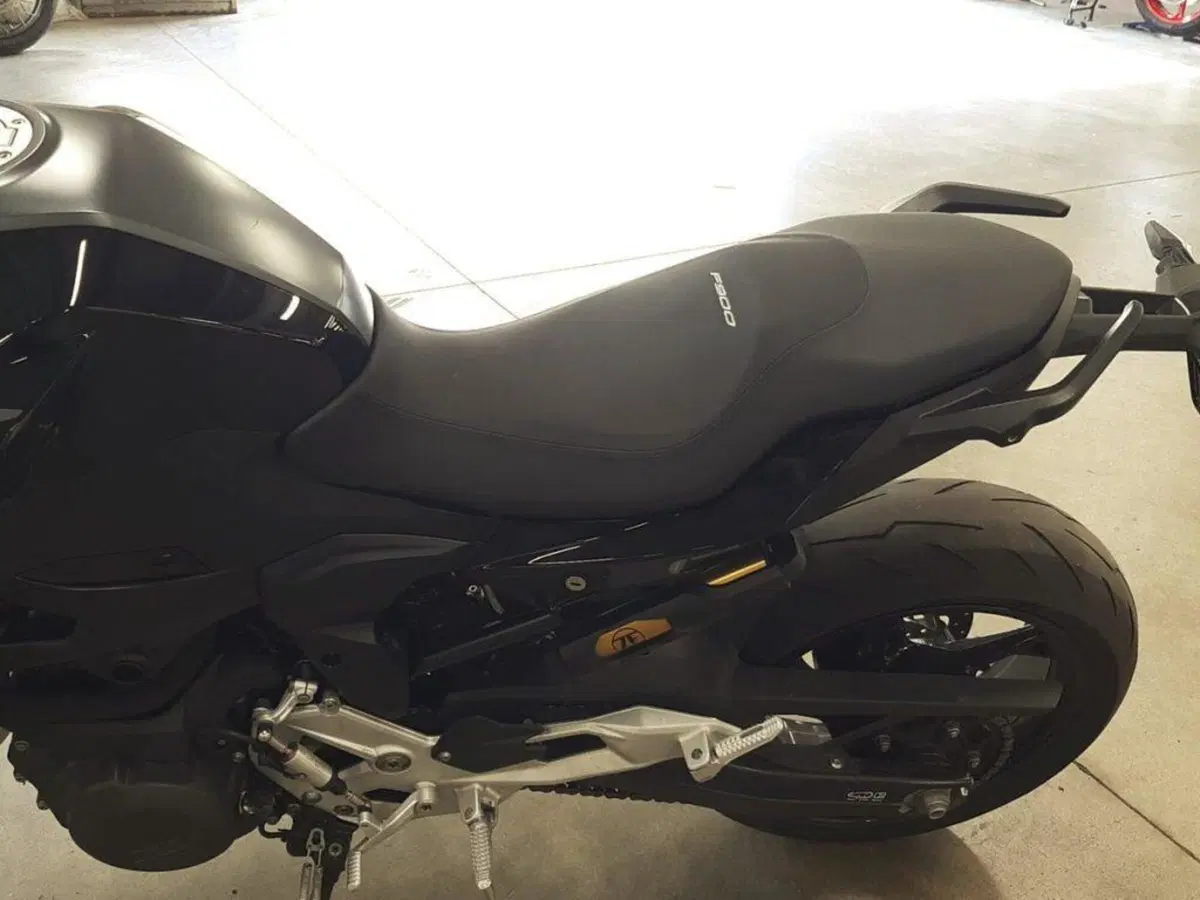 Bmw F 900 R (2025 - 26) (5)