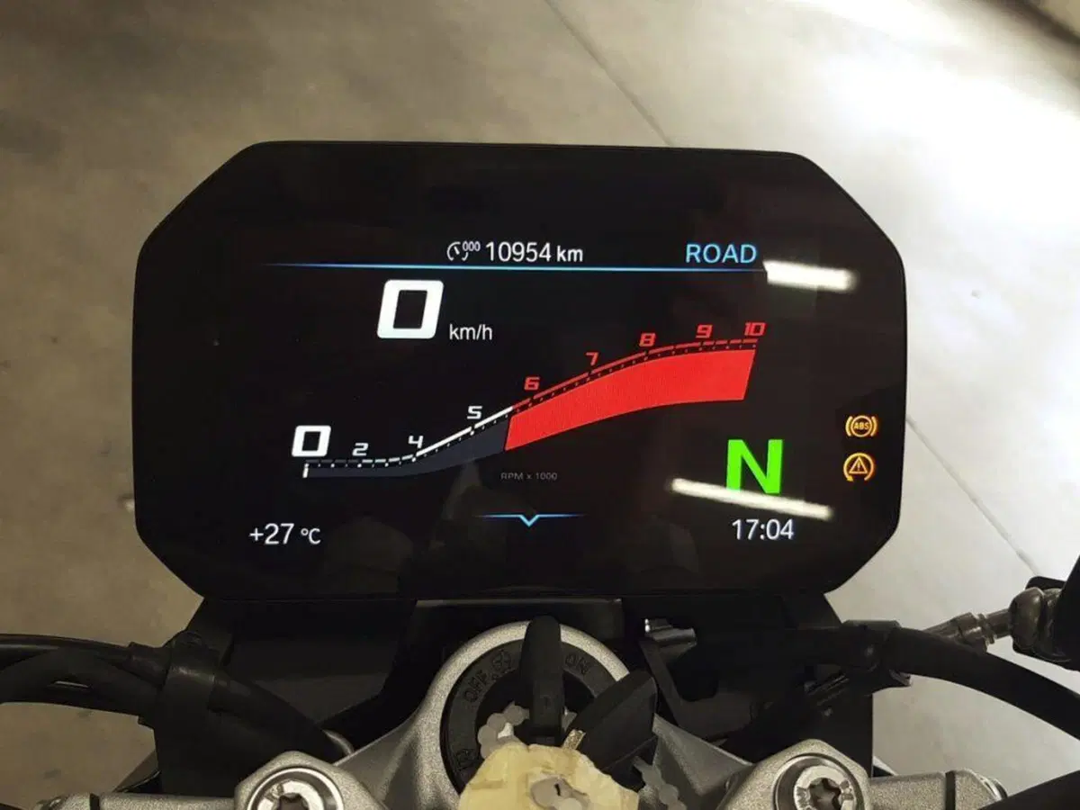 Bmw F 900 R (2025 - 26) (6)
