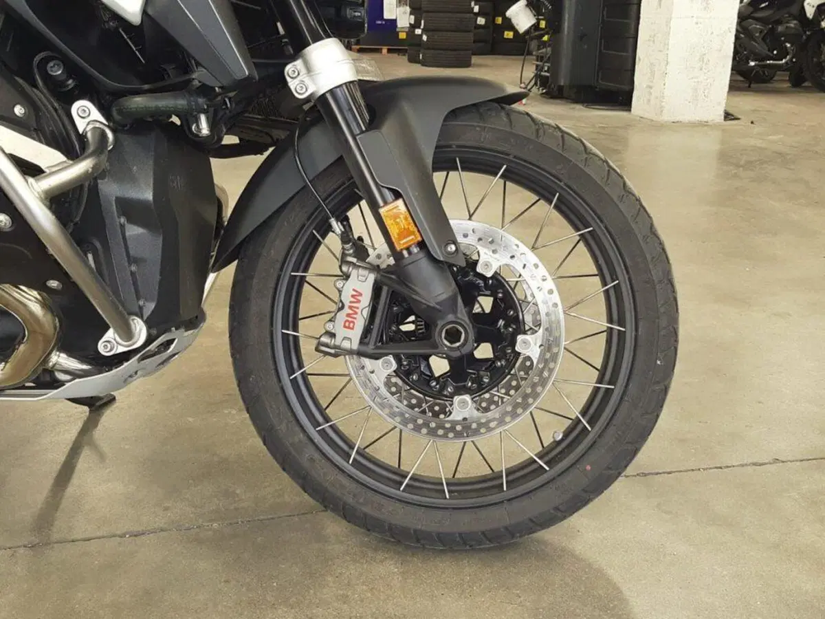 Bmw R 1300 GS Triple Black (2023 - 26) (8)