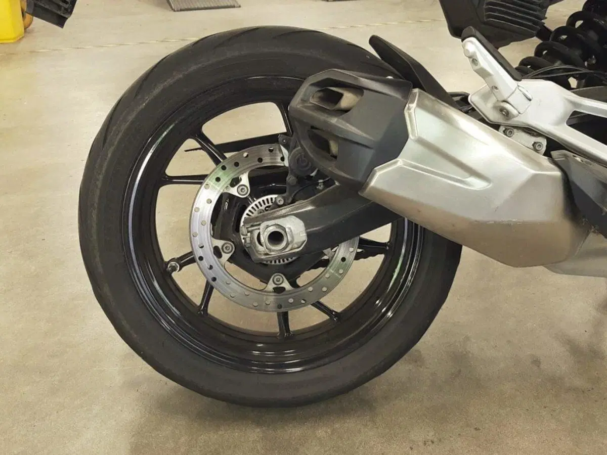 Bmw F 900 R (2021 - 24) (9)