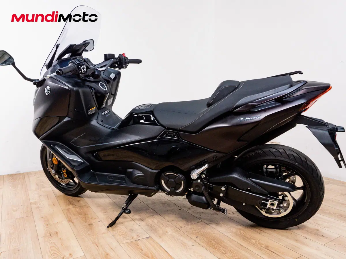 Yamaha T-Max 560 Tech Max (2025 - 26) (7)