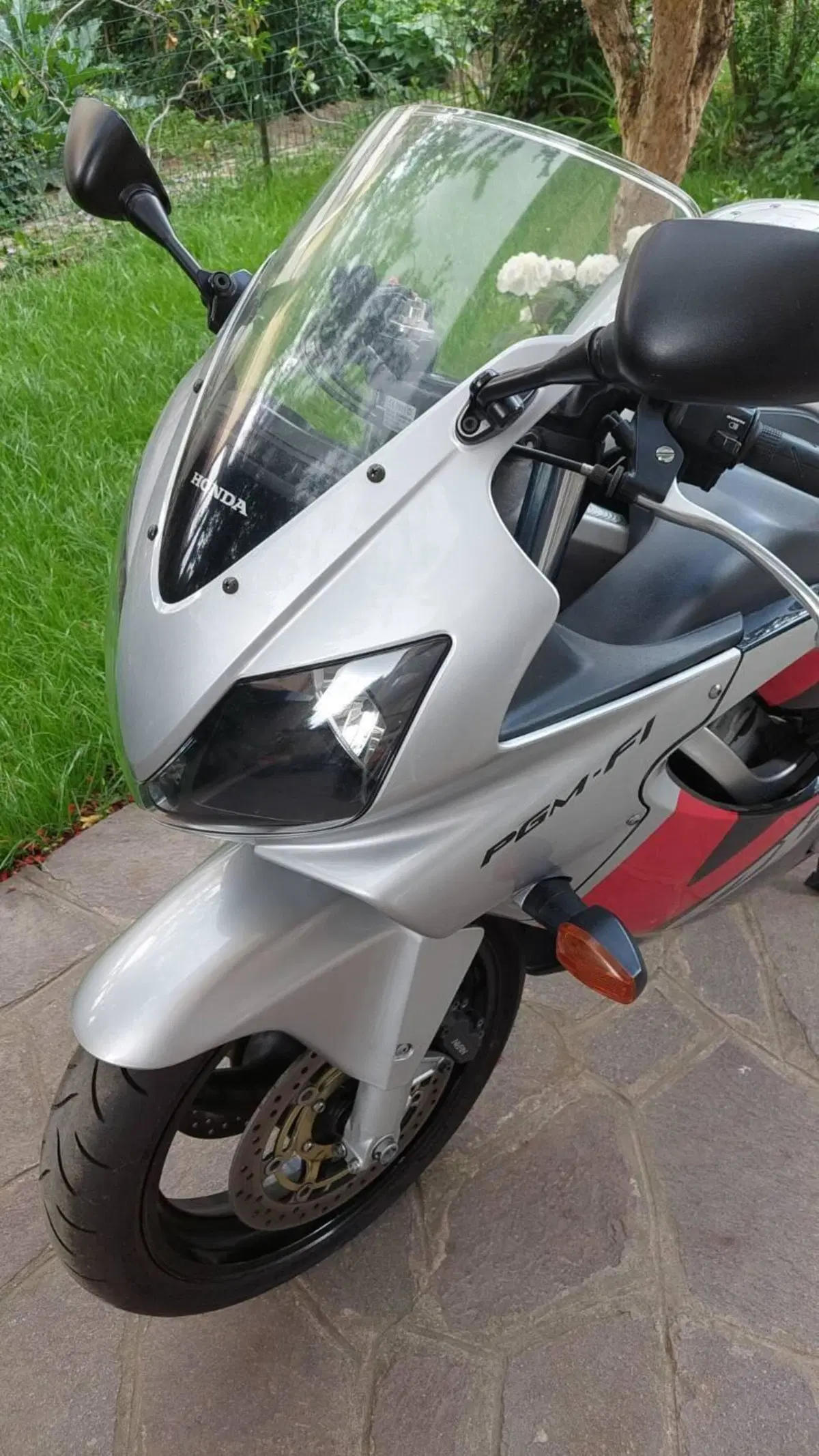 Honda CBR 600 F (2001 - 06) (5)