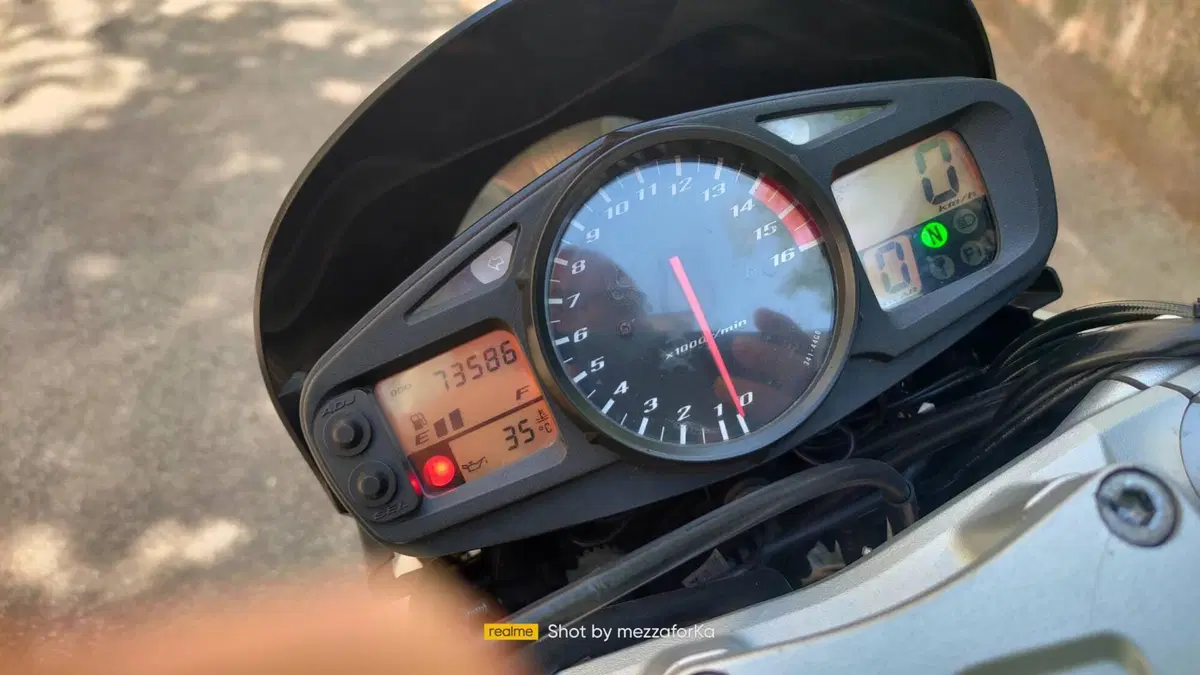 Suzuki GSR 600 (2006 - 11) (8)