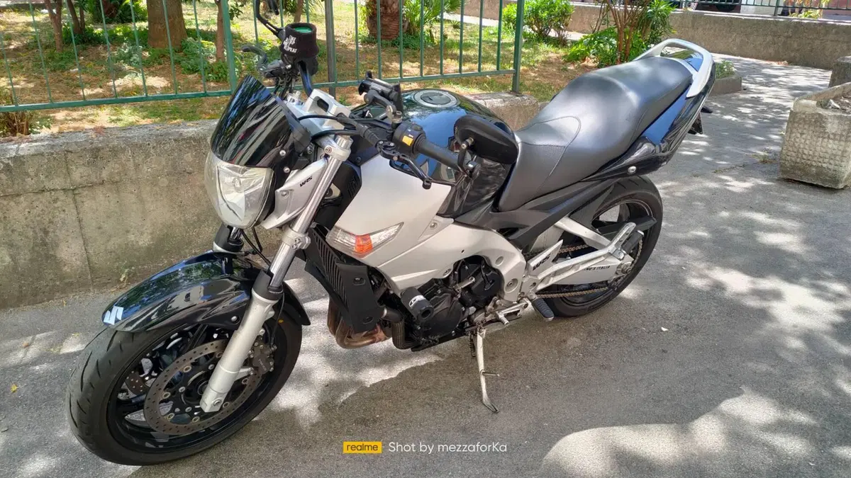 Suzuki GSR 600 (2006 - 11) (14)