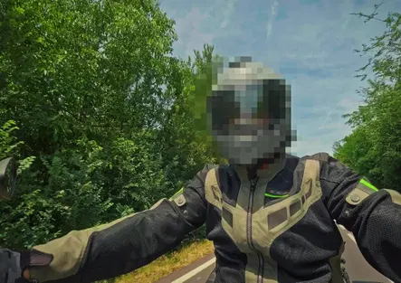 Abbiamo provato un casco SEGRETO! (È una novità HJC per EICMA) [VIDEO]