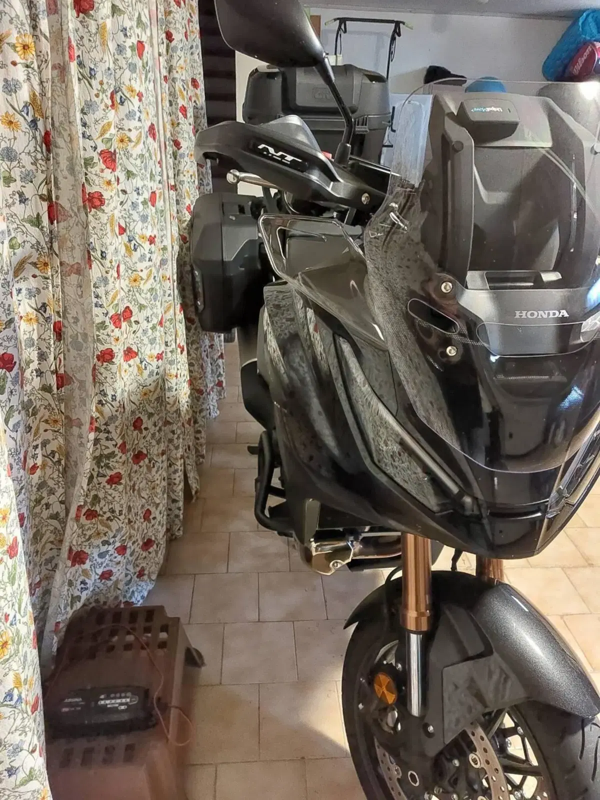 Honda NT 1100 DCT Electronic Suspension (2025 - 26) (3)