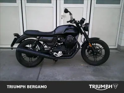 Moto Guzzi V7 III Stone (2017 - 20) usata