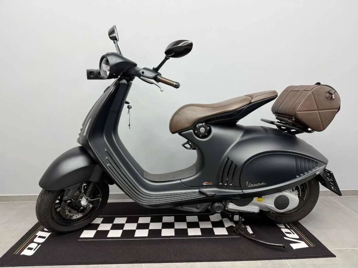Vespa Vespa 946 EA ABS (2015 - 16)