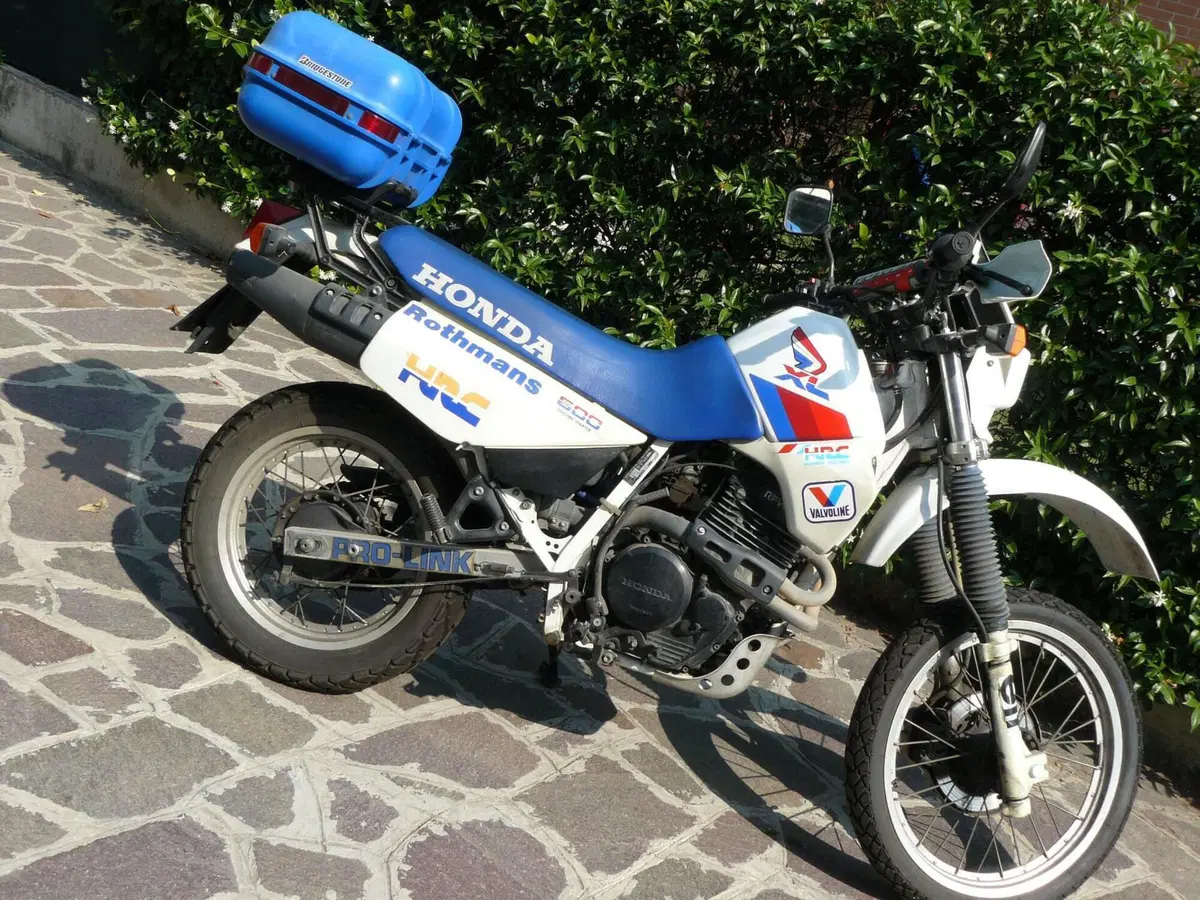Honda XL 600 RM Rothmans  (3)
