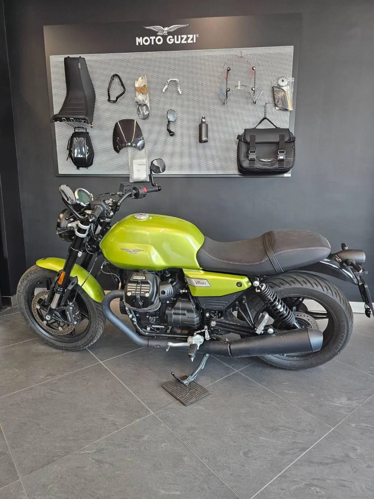 Moto Guzzi V7 Sport (2025 - 26)