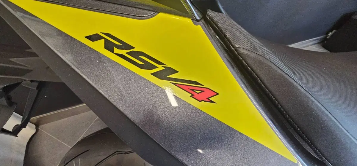 Aprilia RSV4 1100 (2025 - 26) (7)