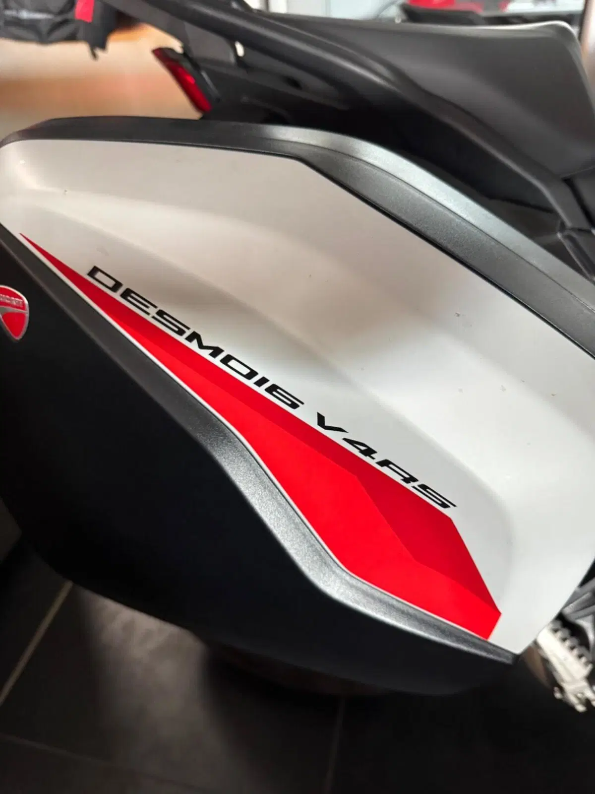Ducati Multistrada V4 RS (2024 - 25) (4)