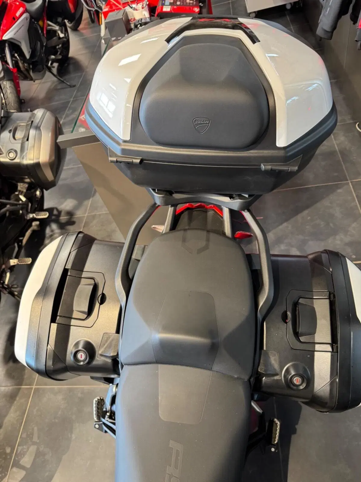 Ducati Multistrada V4 RS (2024 - 25) (9)