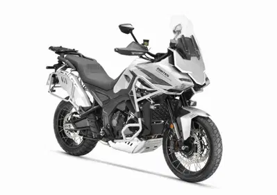 Zontes ZT703-F ETC: la dual-sport da viaggio arriva con ride-by-wire e due taglie di ruota anteriore