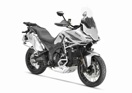 Zontes ZT703-F ETC: la dual-sport da viaggio arriva con ride-by-wire e due taglie di ruota anteriore