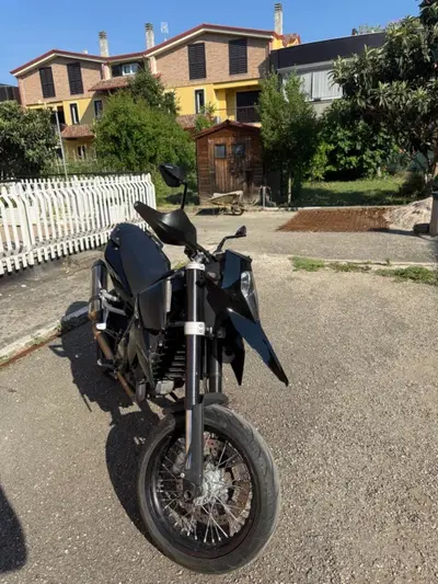 KTM 690 Supermoto usata