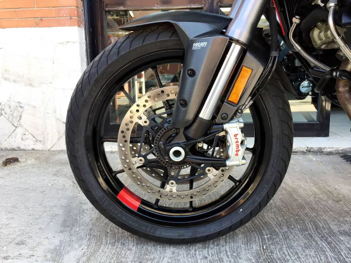 Ducati Multistrada V4 S (2021 - 24) (17)