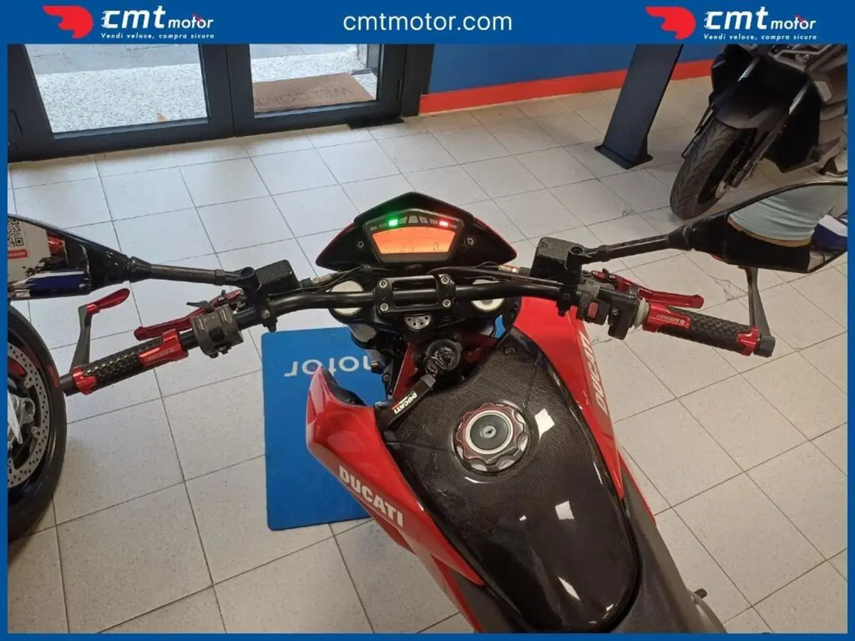 Ducati Hypermotard 796 (2012) (6)