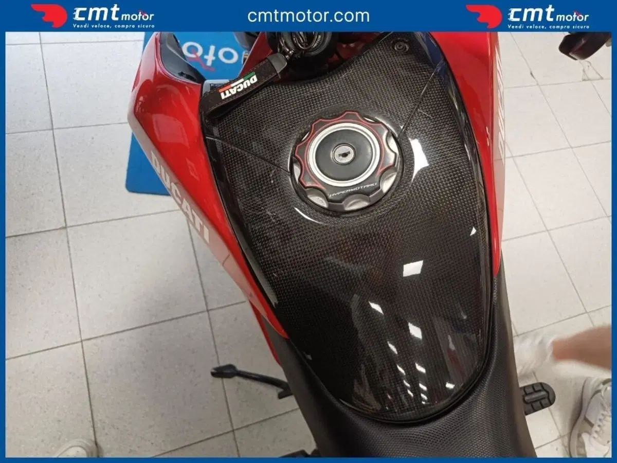 Ducati Hypermotard 796 (2012) (9)