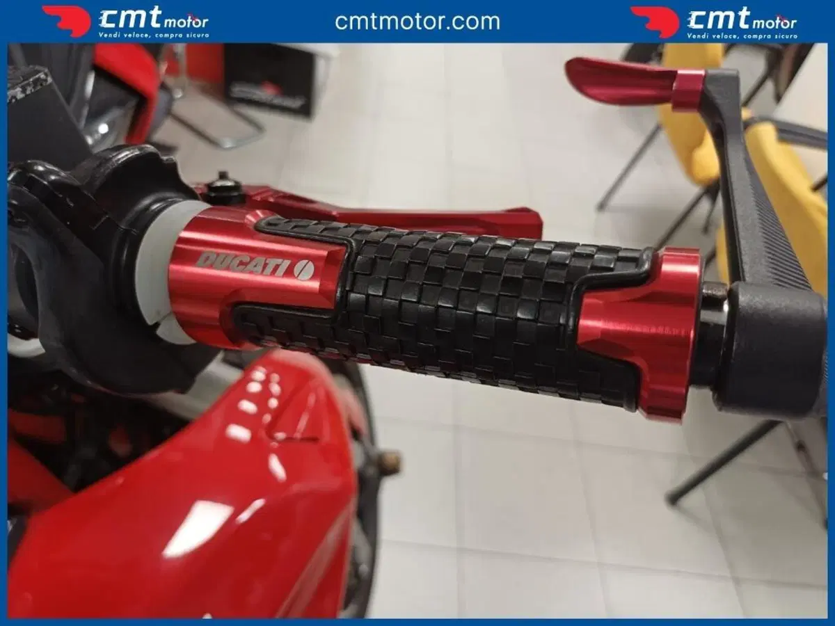 Ducati Hypermotard 796 (2012) (12)