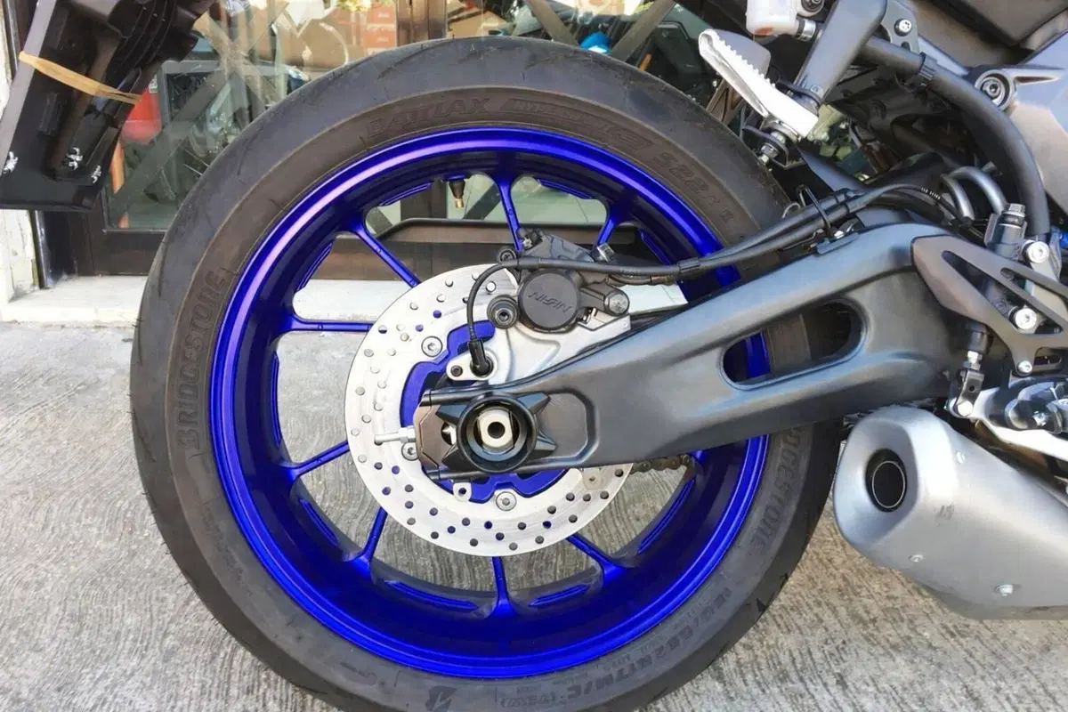 Yamaha YZF R7 (2021 - 25) (14)