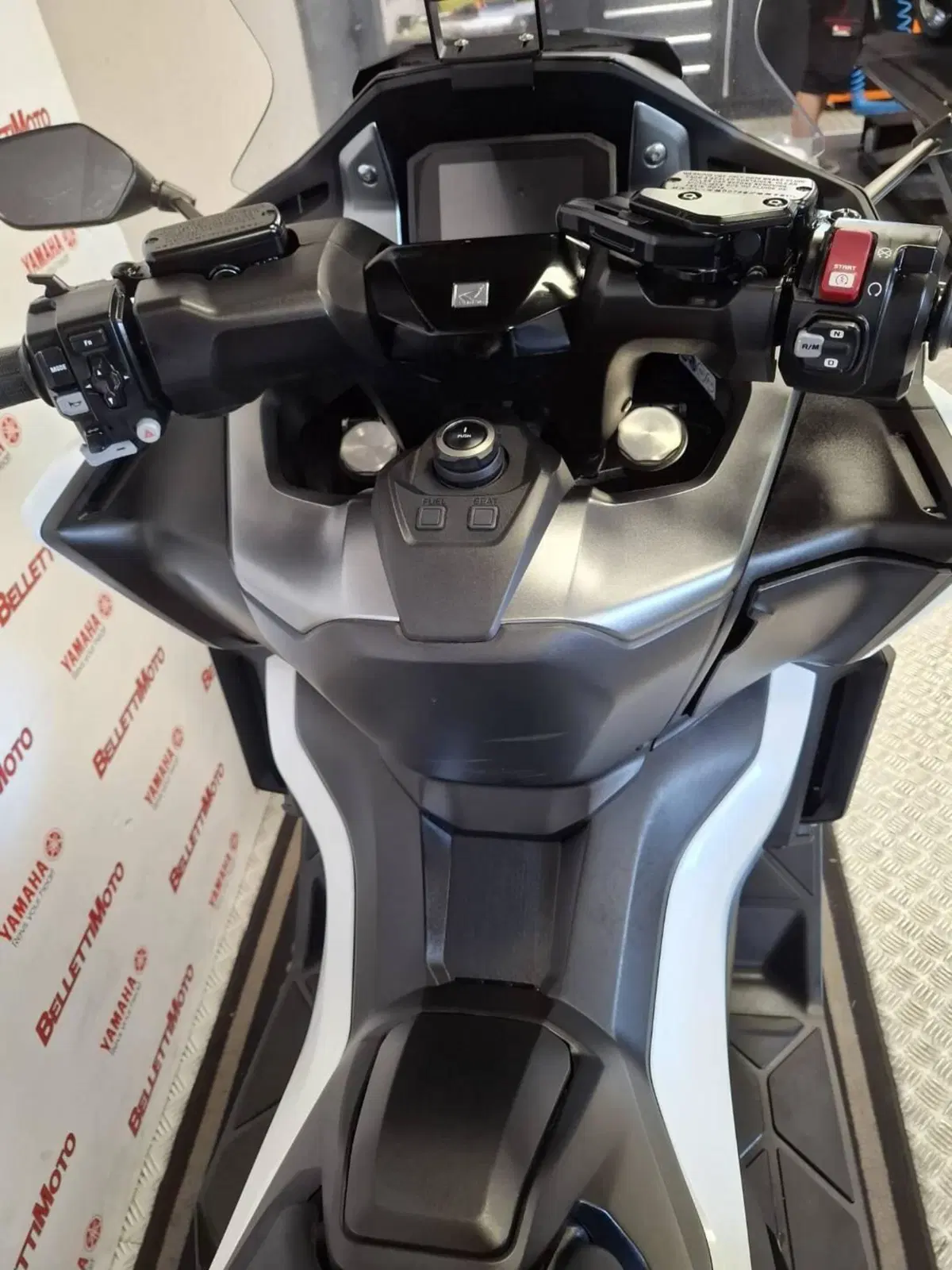 Honda Forza 750 DCT (2021 - 24) (3)