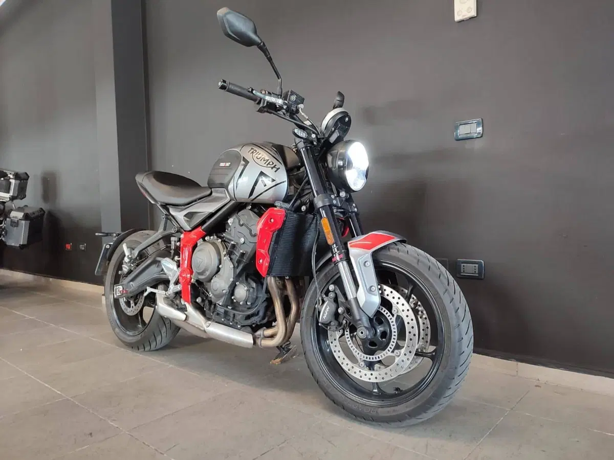 Triumph Trident 660 (2021 - 24) (3)