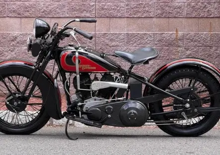 La Harley-Davidson di Steve McQueen venduta all'asta per 75.000 dollari anche se non funziona