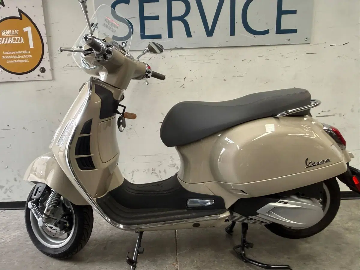 Vespa GTS 310 (2025 - 26) (2)
