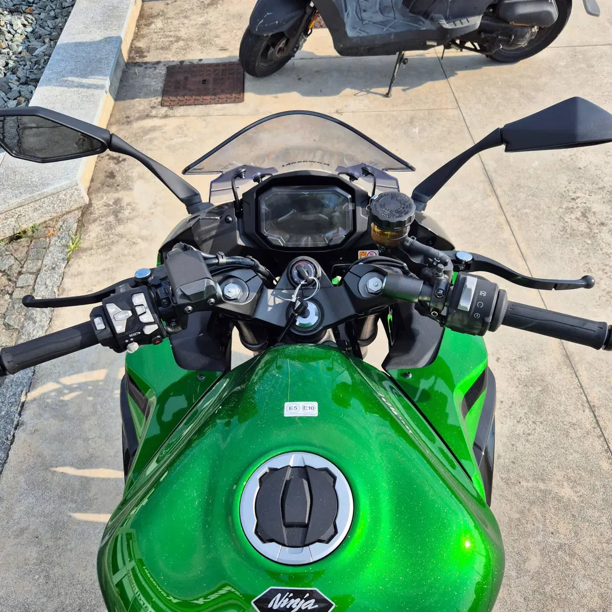 Kawasaki Ninja 1100 SX SE Tourer (2025 - 26) (7)