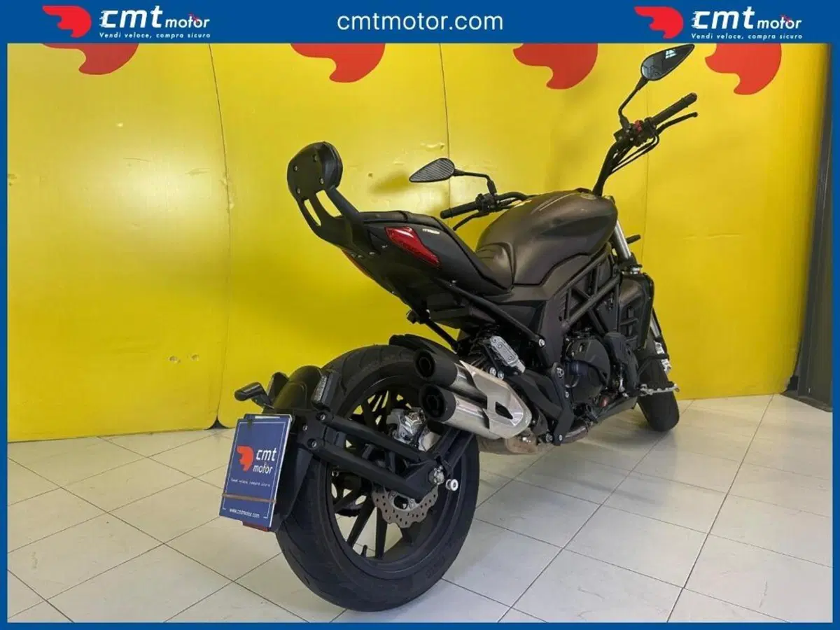 Benelli 502 C (2021 - 25) (4)
