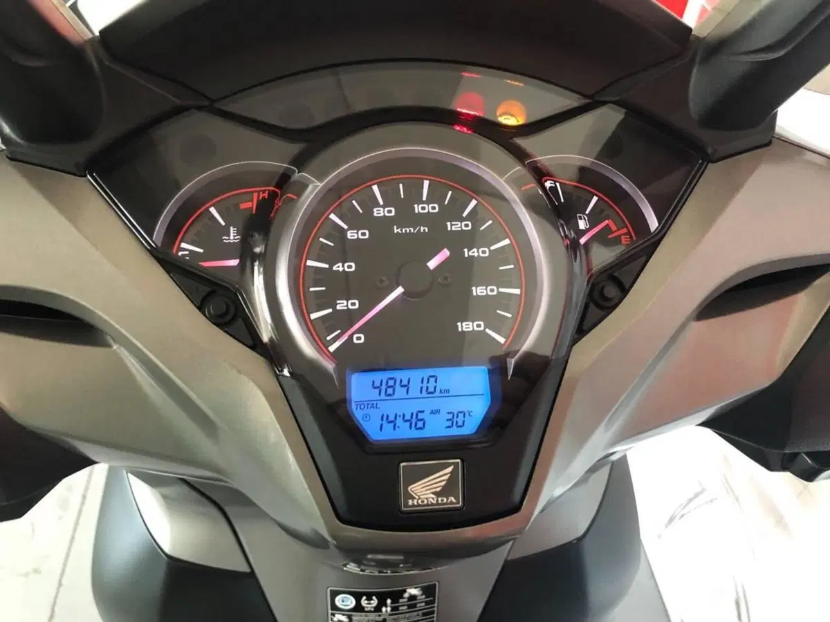 Honda SH 300 i Sport ABS (2018 - 20) (6)