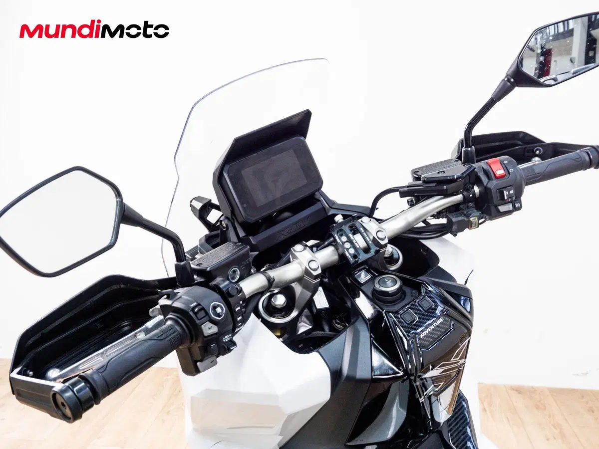 Honda X-ADV 750 Special Edition (2026) (11)