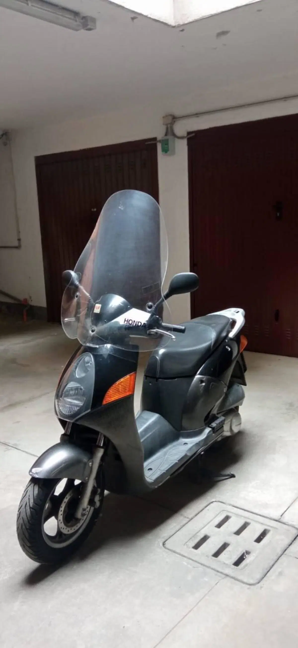 Honda @ 150 Two Tone (2001 - 04) (10)