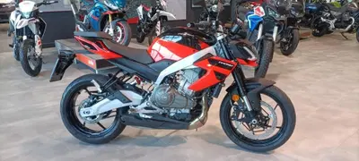 Aprilia Tuono 457 (2025 - 26) usata