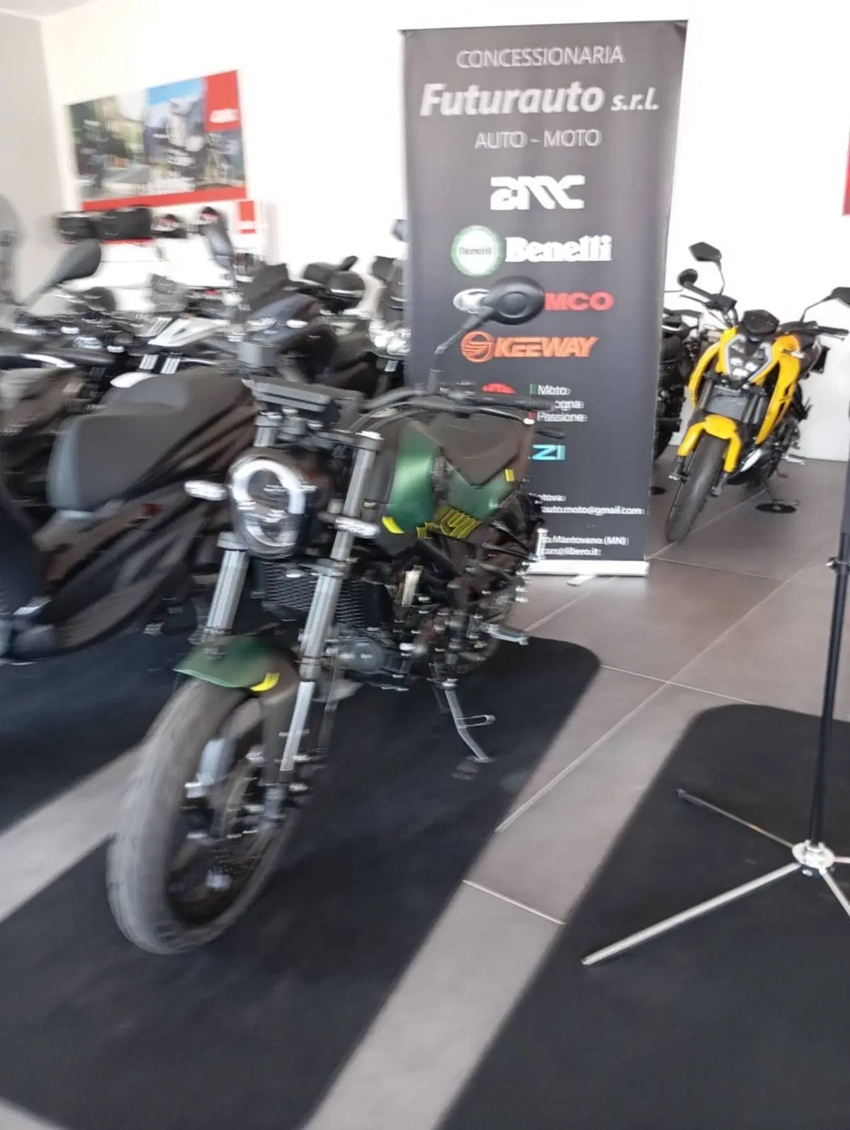 Benelli Leoncino 125 (2022 - 25) (2)