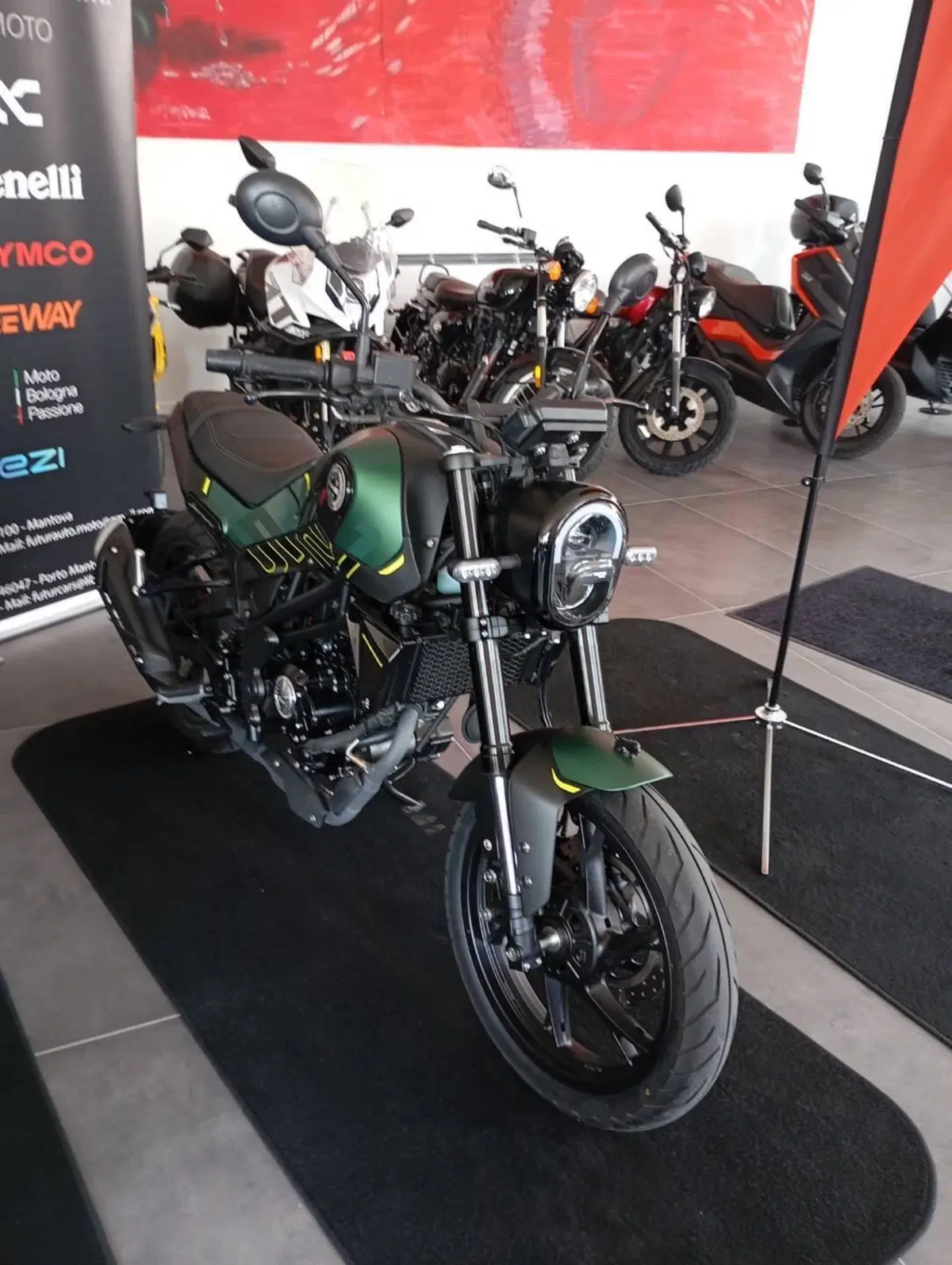 Benelli Leoncino 125 (2022 - 25)