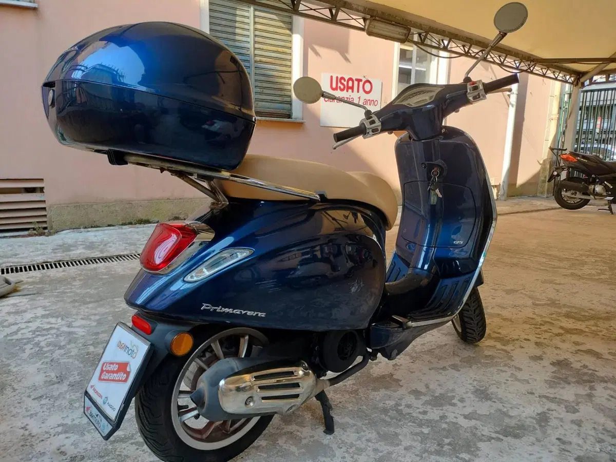 Vespa Primavera 125 3V i-get ABS (2017 - 18) (2)