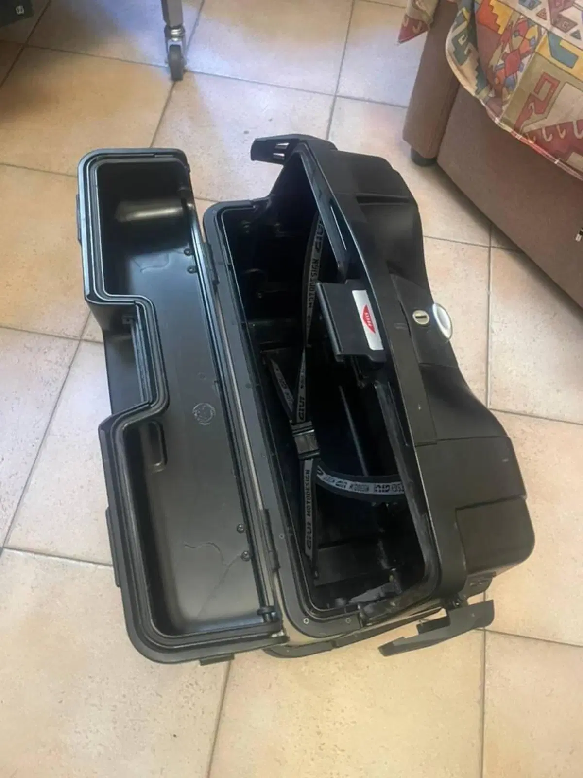Borse laterali (usate su Yamaha Tenerè 700) senza Givi (8)
