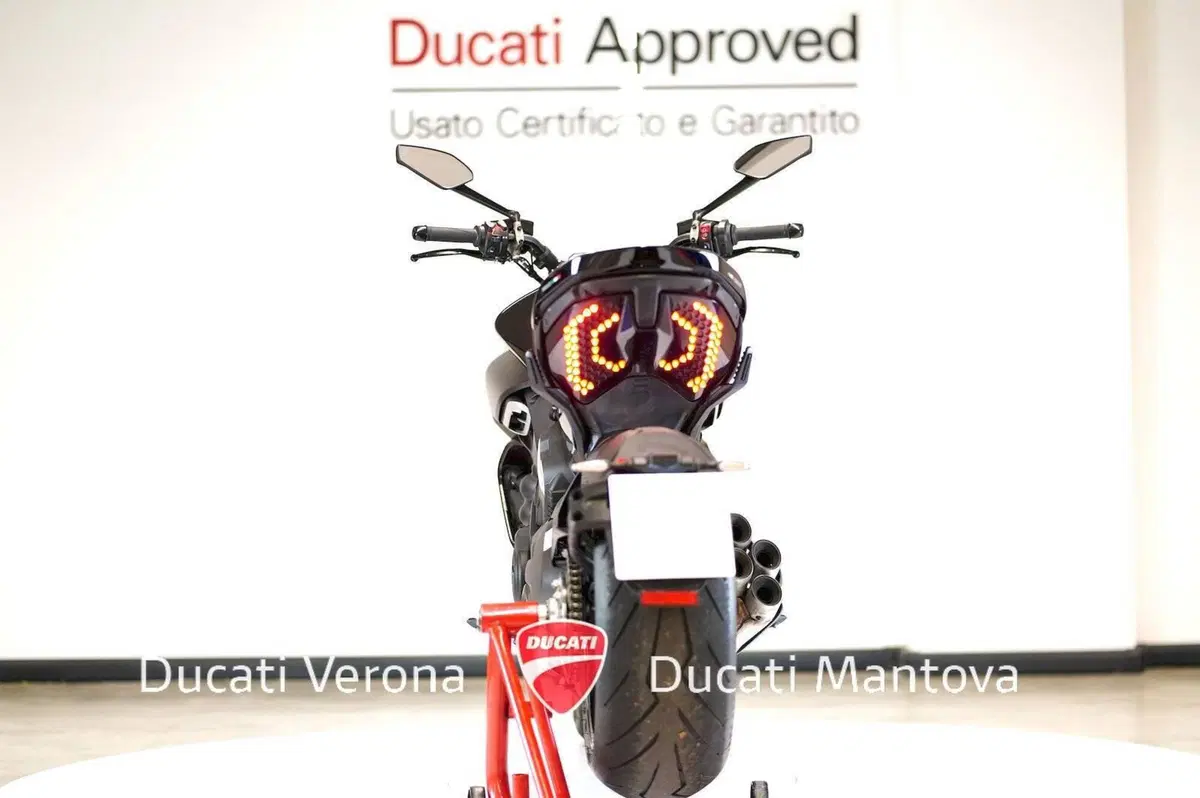 Ducati Diavel V4 (2023 - 26) (12)