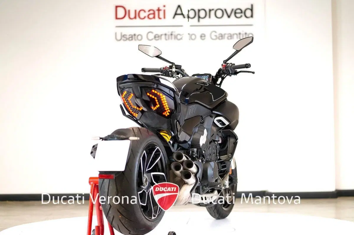 Ducati Diavel V4 (2023 - 26) (13)
