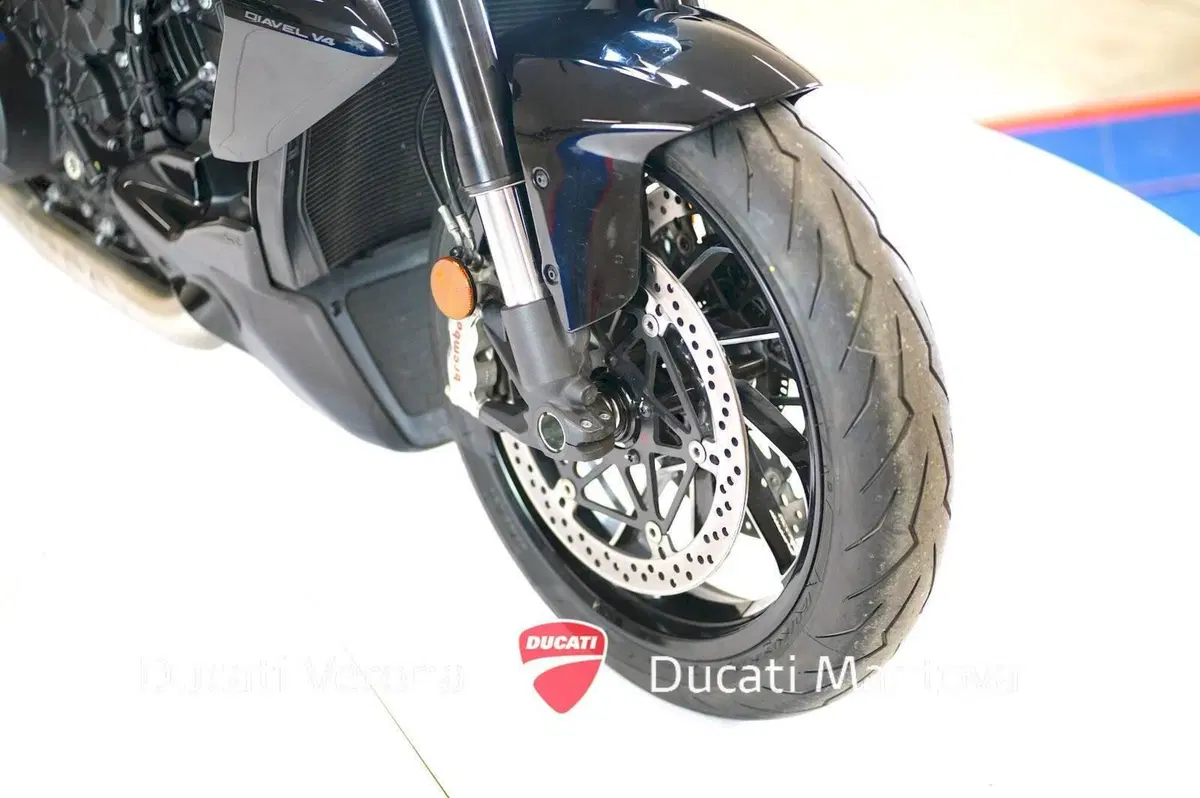 Ducati Diavel V4 (2023 - 26) (16)