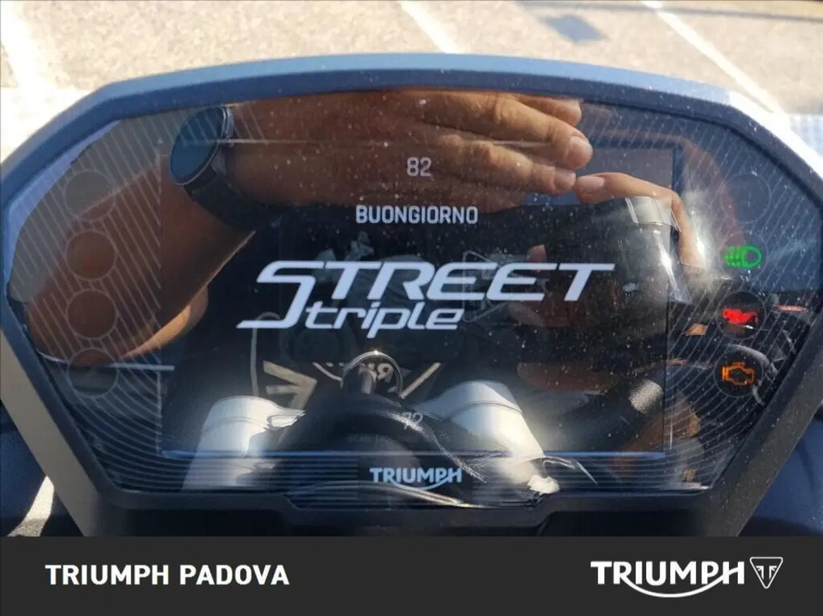 Triumph Street Triple 765 RS (2023 - 26) (2)